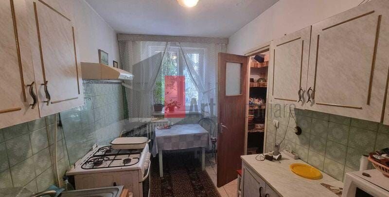 Brancoveanu Vanzare apartament decomandat 4 camere