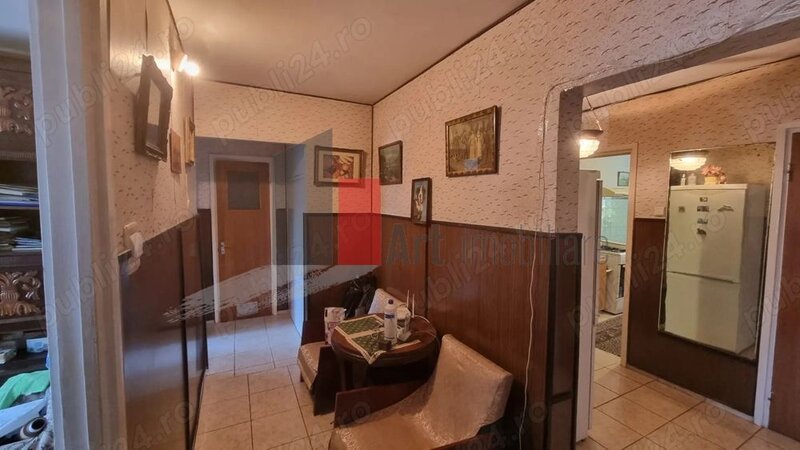 Brancoveanu Vanzare apartament decomandat 4 camere